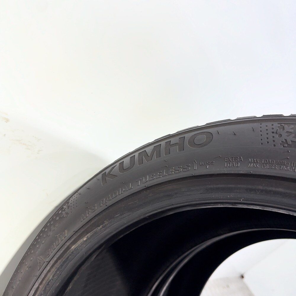 Gomme Usate 255 40 R19 100V Kumho Wintercraft WP72 Invernali - immagine 11