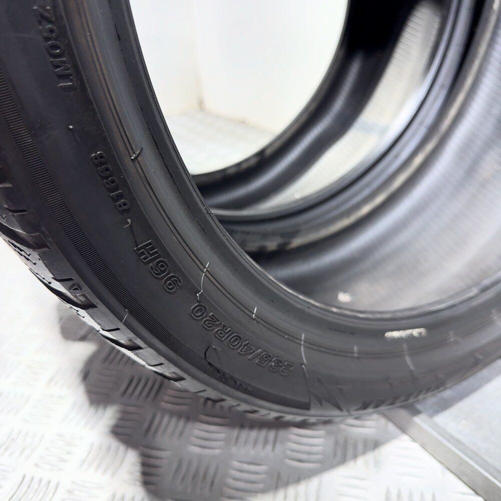 Gomme Usate 235 40 R20 96H XL Bridgestone Blizzak LM005 74% Invernali - immagine 11