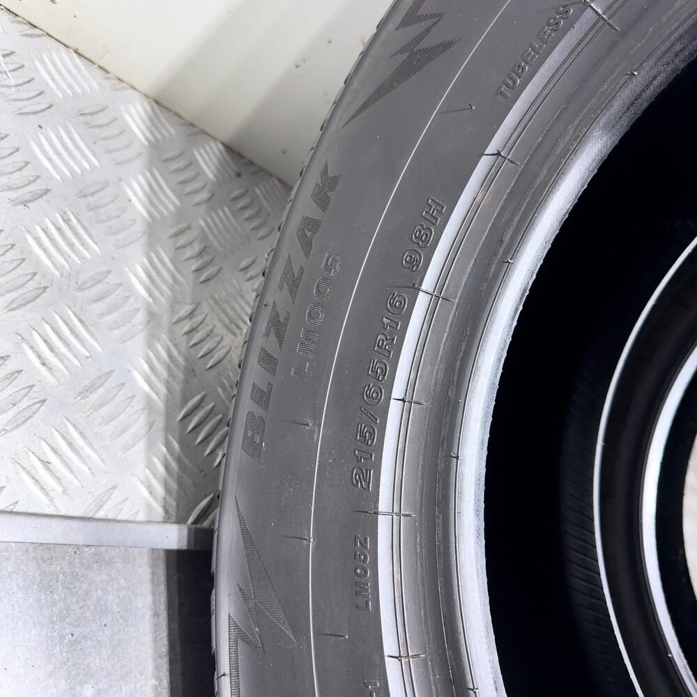 Gomme Usate 215 65 R16 98H Bridgestone Blizzak LM005 Invernali - immagine 11