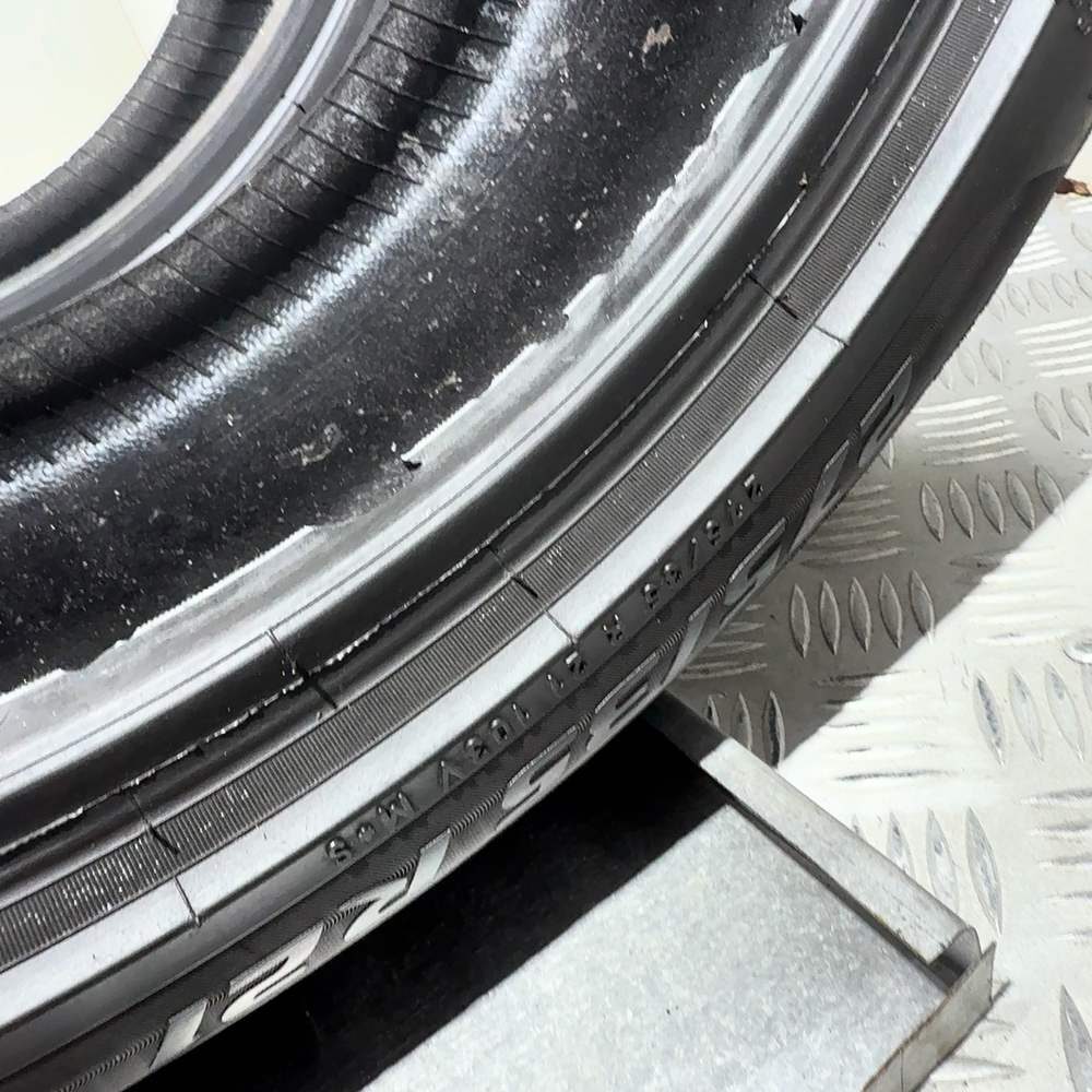 Gomme Usate 275 35 R21 103V XL Pirelli Winter Sottozero 3 74% Invernali - immagine 11