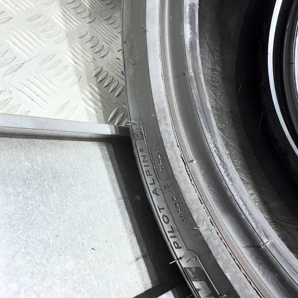 Gomme Usate 245 35 R19 93W XL Michelin Pilot Alpin 5 90% Invernali - immagine 11