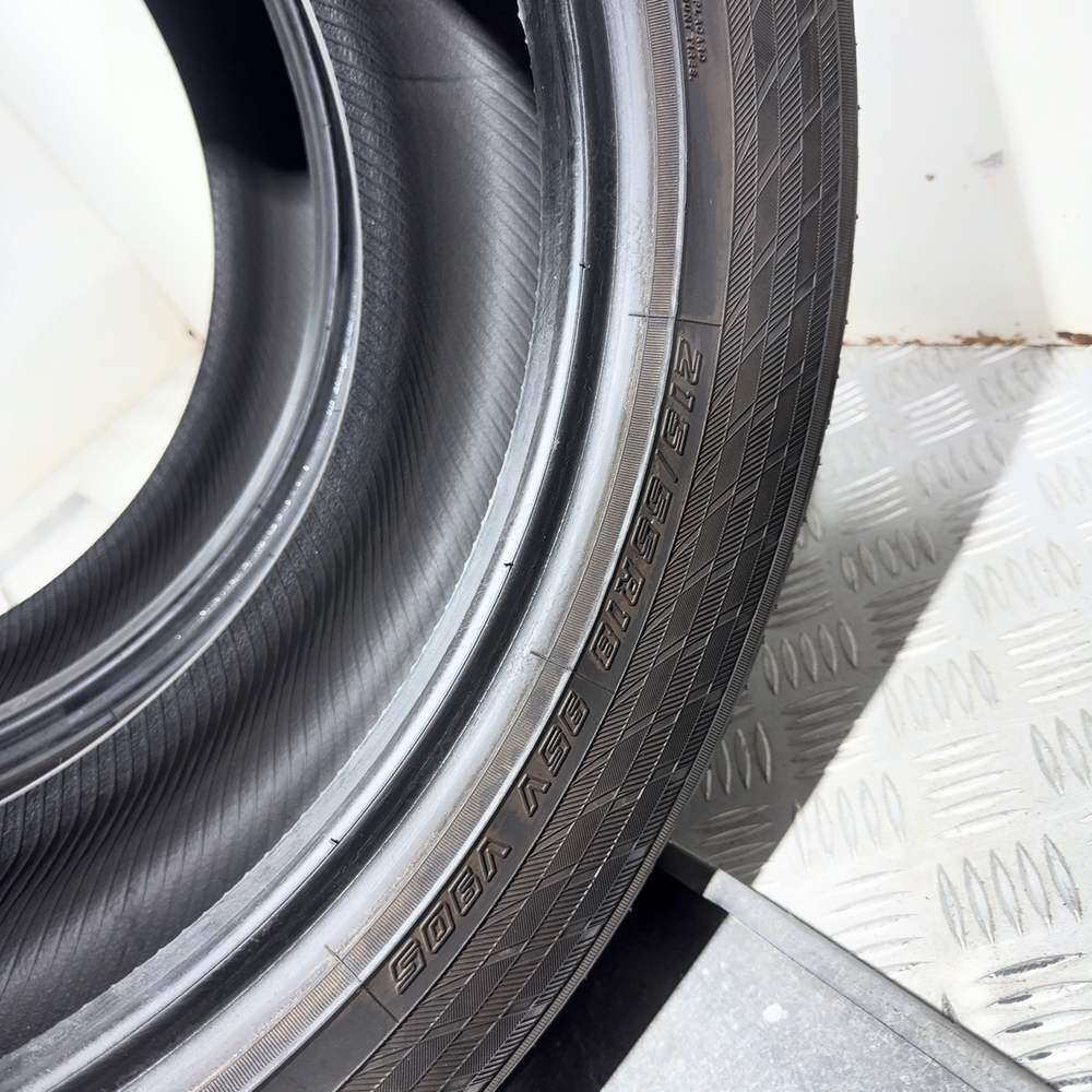 Gomme Usate 215 55 R18 95V Yokohama Bluearth Winter V905 98% Invernali - immagine 11