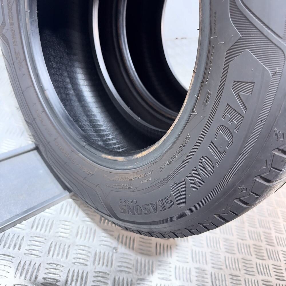 Gomme Usate 215 65 R15C 104/102T Goodyear Vector 4Seasons Cargo 4 Stagioni - immagine 11