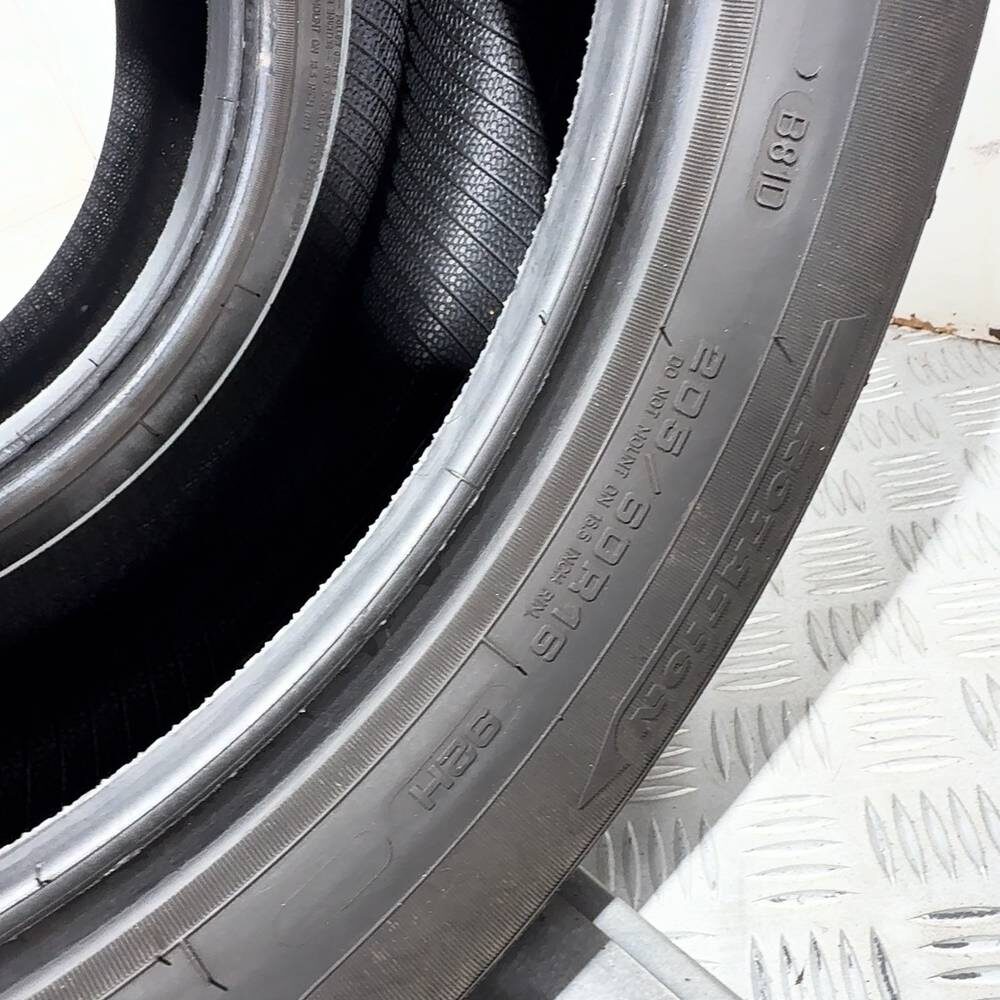 Gomme Usate 205 60 R16 92H Fulda Kristall Control HP 2 89% Invernali - immagine 11