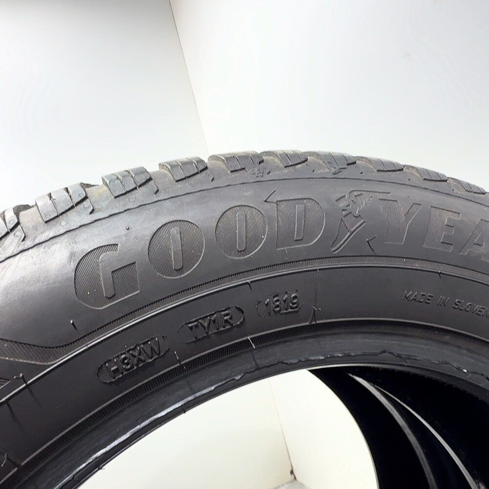 Gomme Usate 205 60 R16 96H XL GoodYear Ultragrip 9+ 83% Invernali - immagine 14