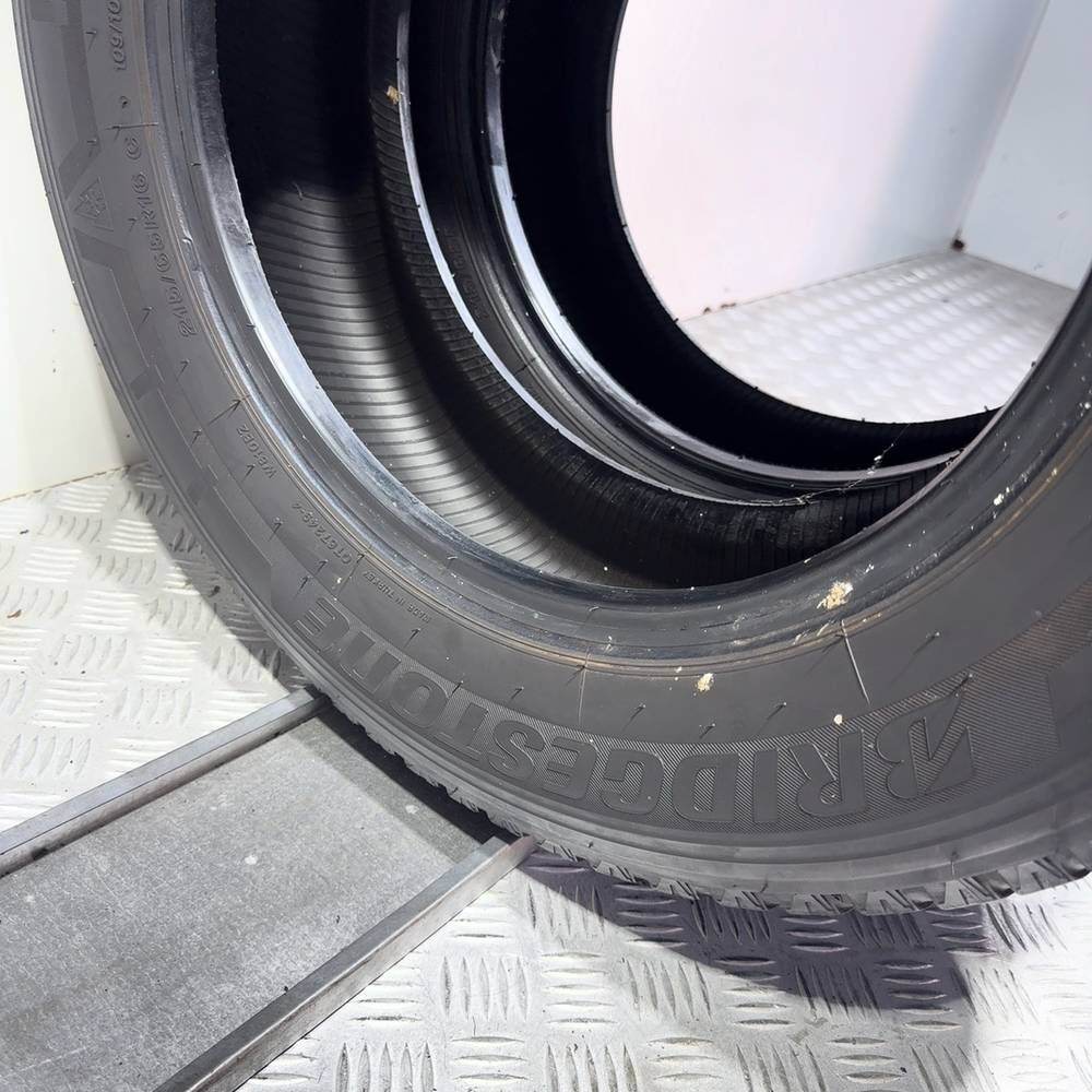 Gomme Usate 215 65 R16C 109/107T Bridgestone Blizzak W810 81% Invernali - immagine 14