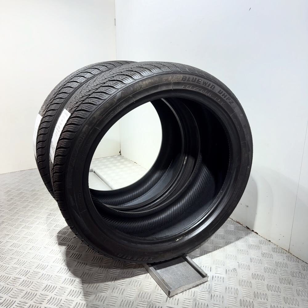 Gomme Usate 245 40 R19 98V XL Superia Bluewin Uhp2 Invernali - immagine 16