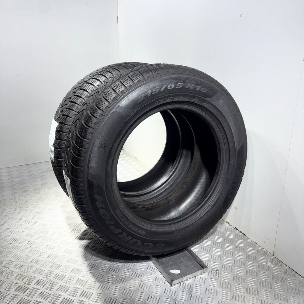 Gomme Usate 215 65 R16 98H Pirelli Scorpion Winter 98% Invernali - immagine 12