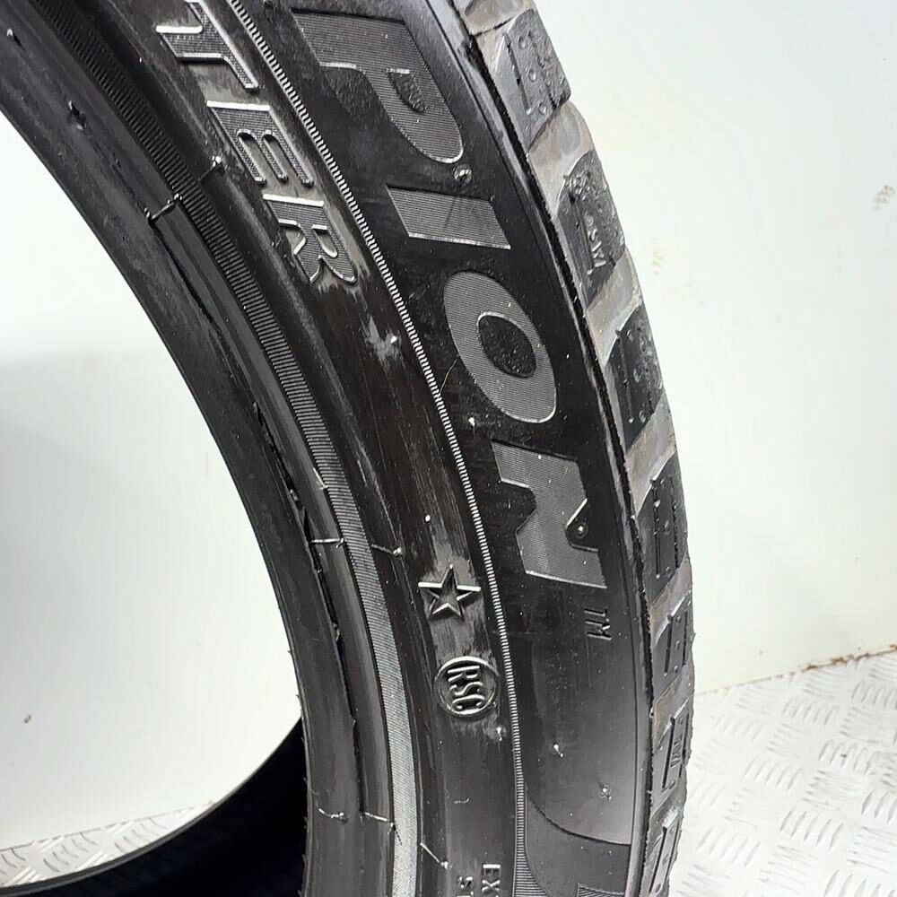 Gomme Usate 275 40 R21 107V XL Pirelli Scorpion Winter RunFlat Invernali - immagine 12
