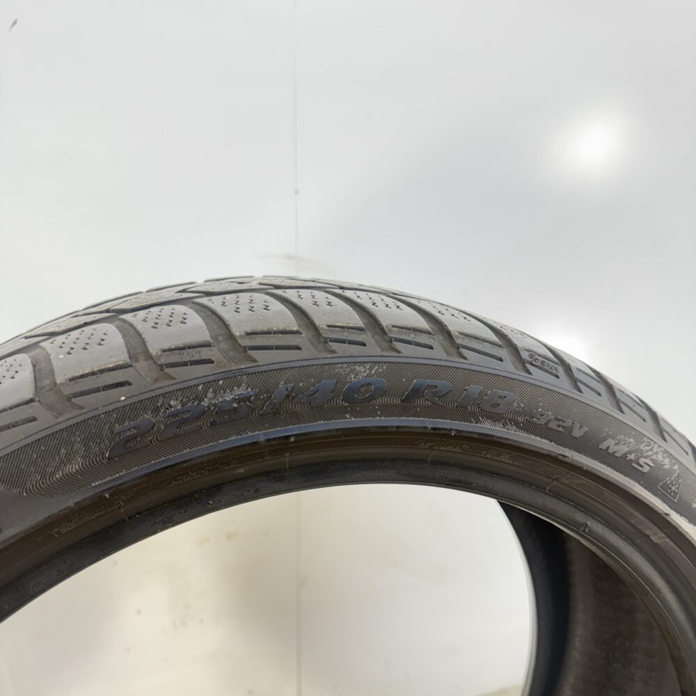 Gomma Usata 225 40 R18 92V Pirelli Sottozero 3 Invernale - immagine 7