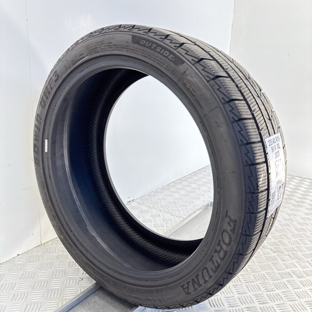 Gomma Usata 235 40 R19 96V XL Fortuna Gowin Uhp 3 Invernale - immagine 5