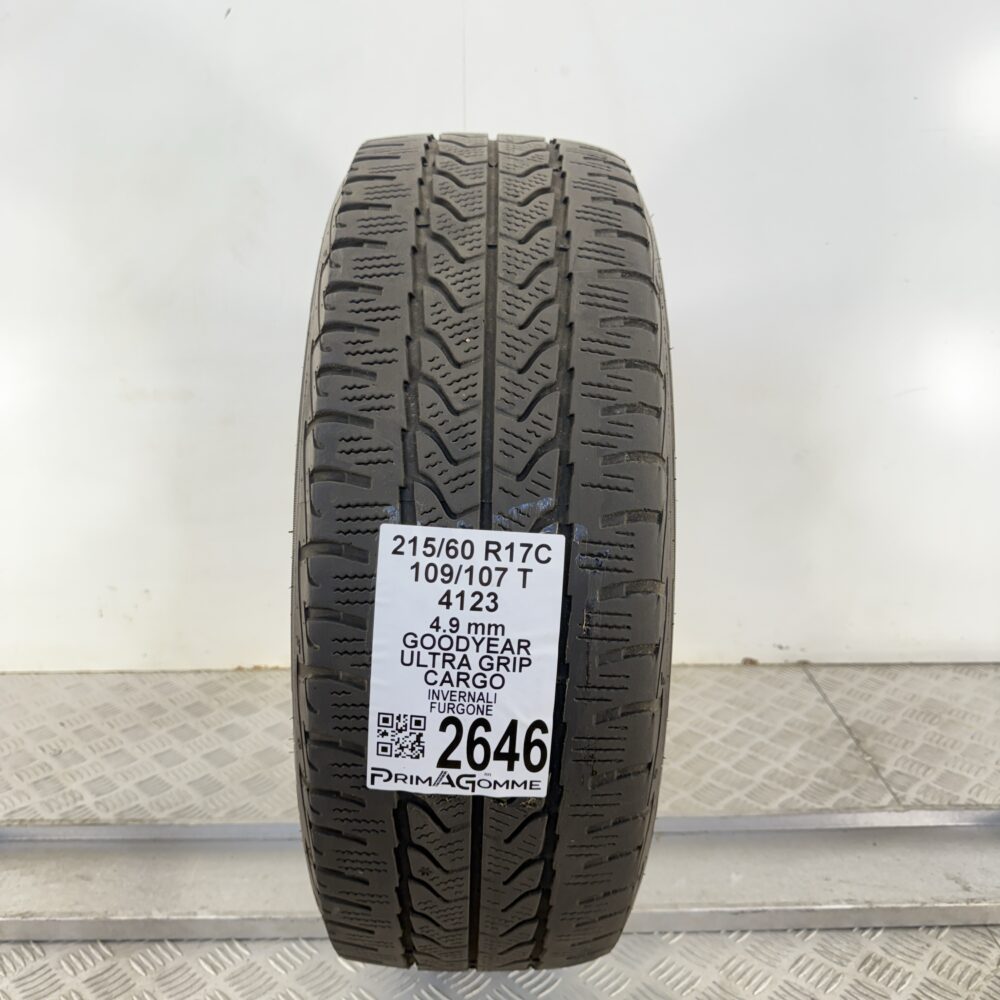 Gomma Usata 215 60 R17C 109/107T Goodyear Ultra Grip Cargo Invernale