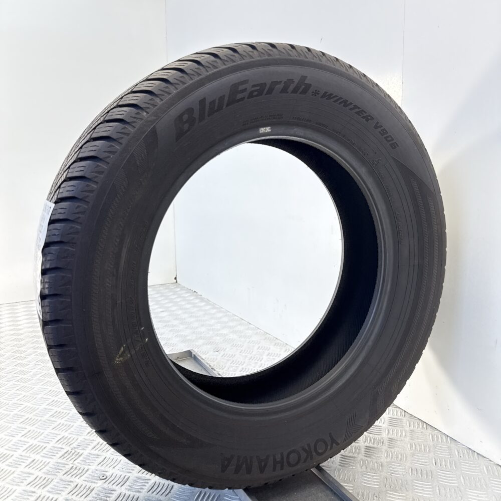 Gomma Usata 225 60 R17 99H Yokohama Bluearth Winter V906 93% Invernale - immagine 7