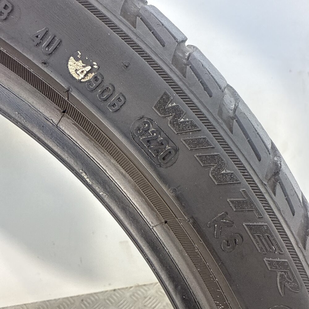 Gomma Usata 225 40 R18 92V Pirelli Sottozero 3 Invernale - immagine 8