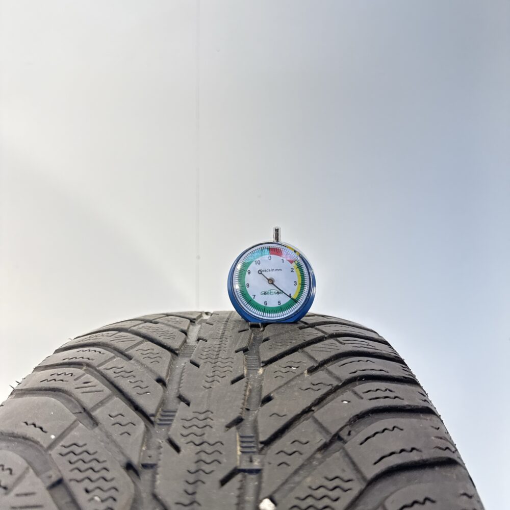 Gomma Usata 225 60 R17 103H XL Cooper Discoverer Winter Invernale - immagine 2