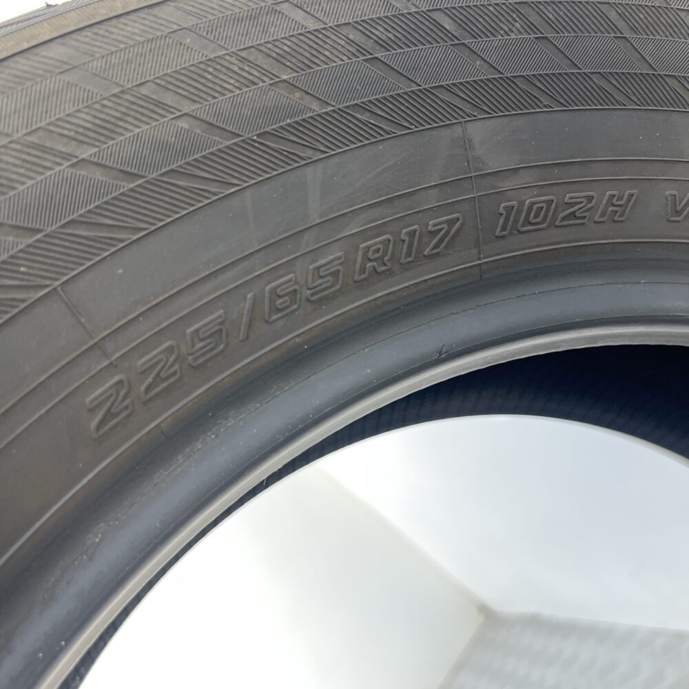 Gomma Usata 225 65 R17 102H Yokohama Bluearth Winter V905 89% Invernale - immagine 6
