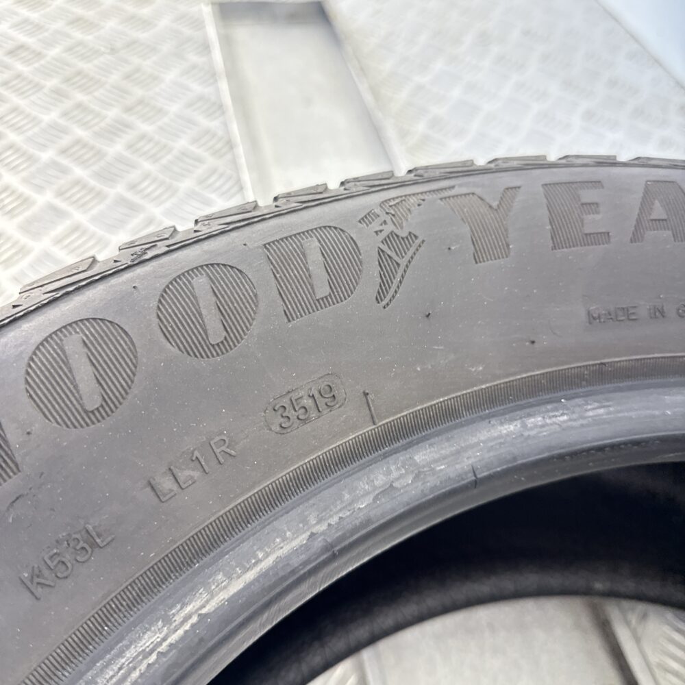 Gomma Usata 235 55 R18 104V Goodyear Vector 4S 74% 4 Stagioni - immagine 8