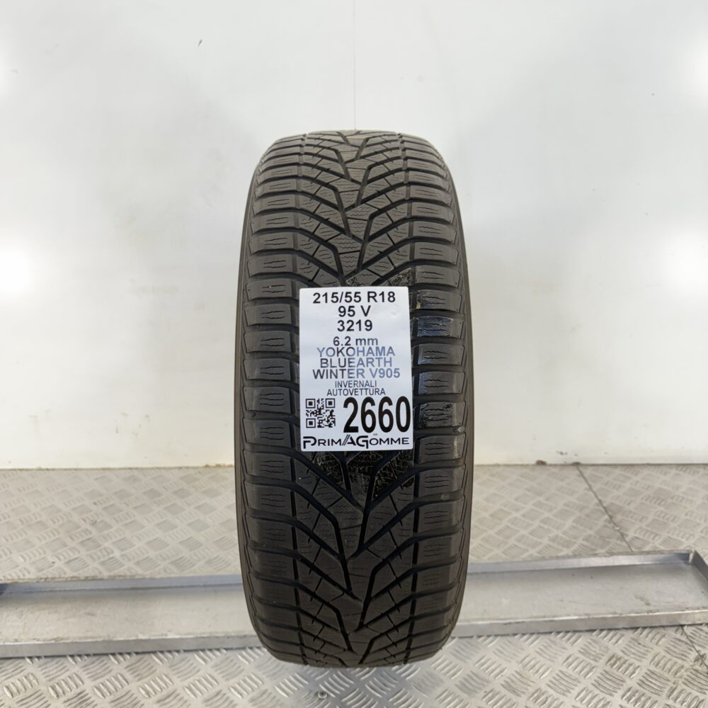 Gomma Usata 215 55 R18 95V Yokohama Bluearth Winter V905 89% Invernale