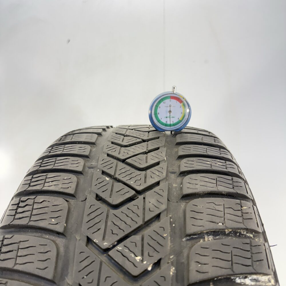 Gomma Usata 235 35 R19 91V Pirelli Sottozero 3 77% Invernale - immagine 2