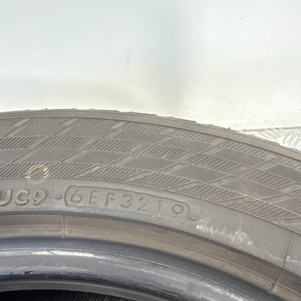Gomma Usata 215 55 R18 95V Yokohama Bluearth Winter V905 89% Invernale - immagine 7