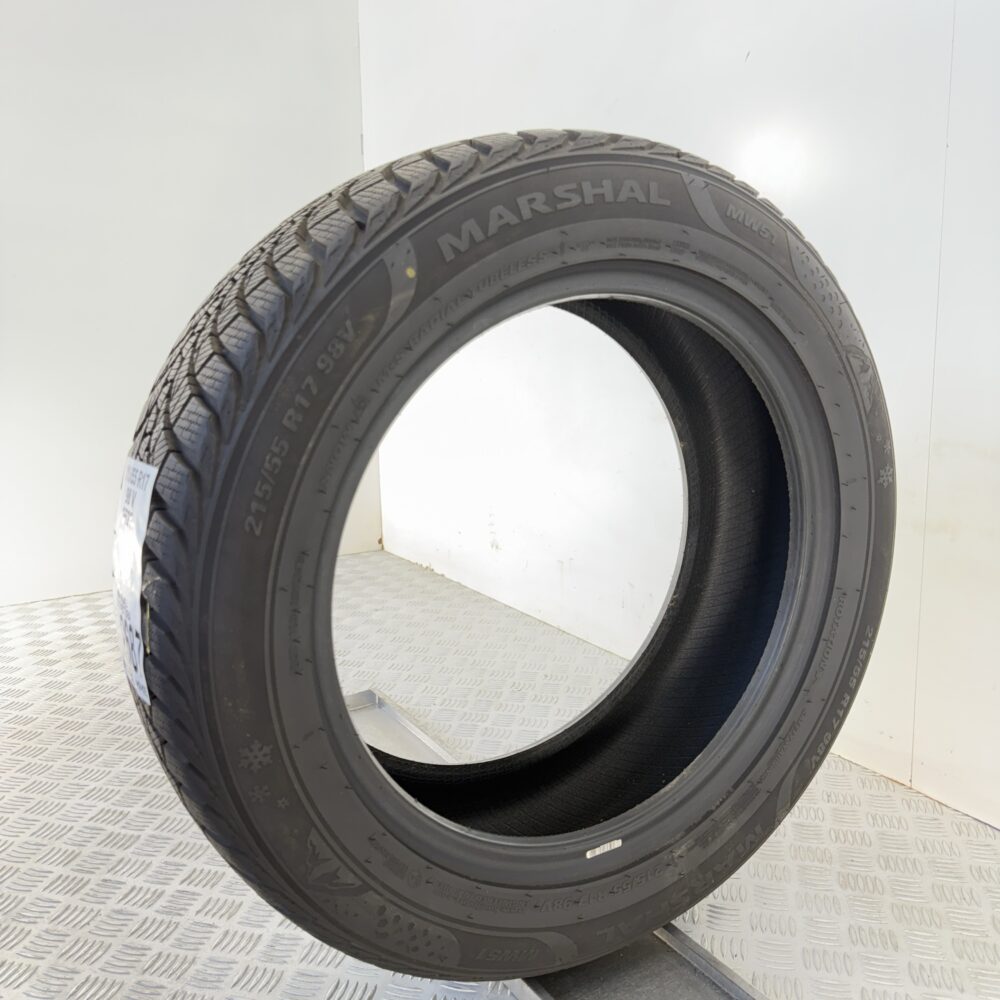 Gomma Usata 215 55 R17 98V Marshal MW51 98% Invernale - immagine 4