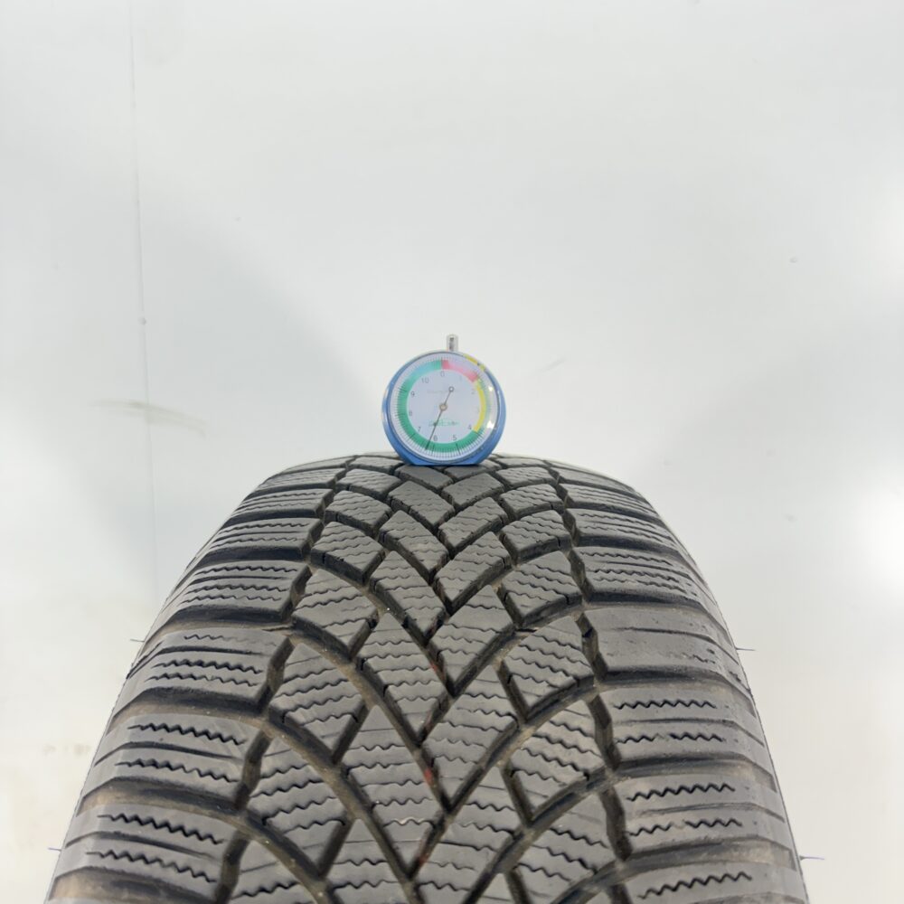 Gomma Usata 205 60 R16 96H Bridgestone Blizzak LM005 89% Invernale - immagine 2