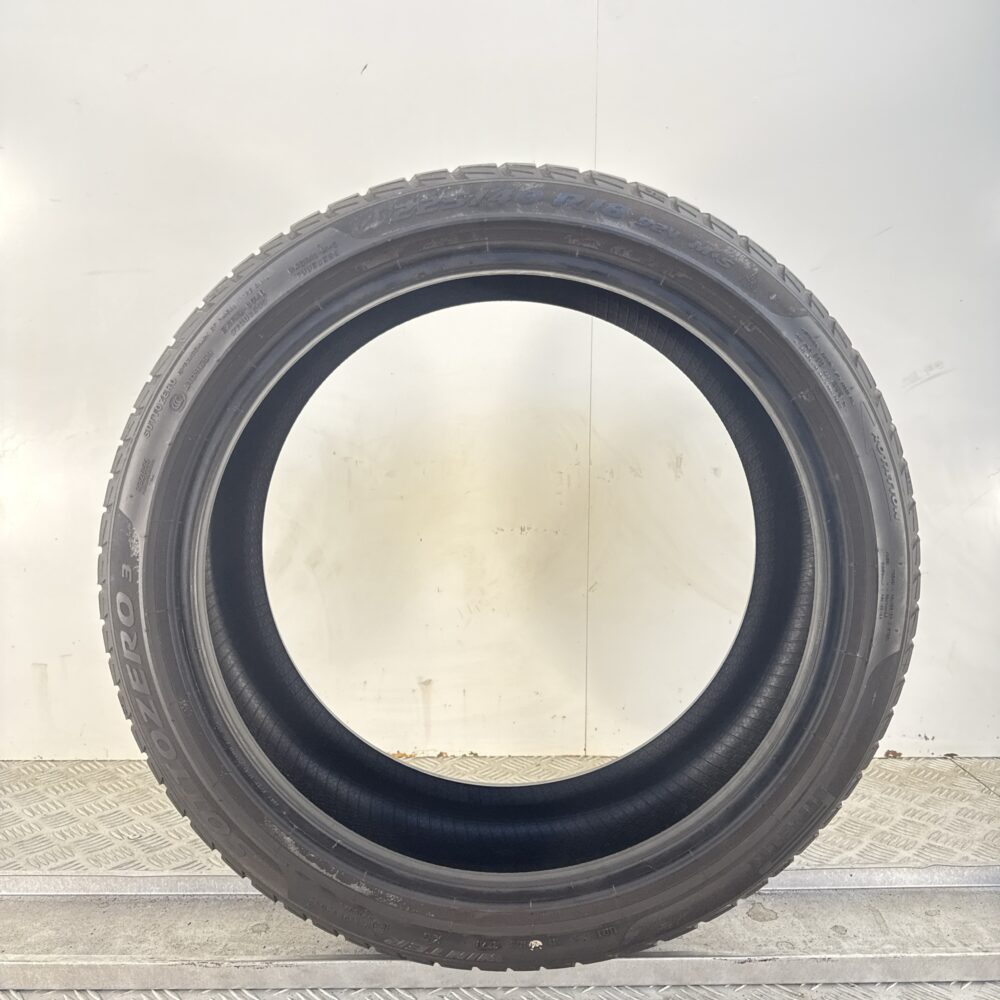Gomma Usata 225 40 R18 92V Pirelli Sottozero 3 Invernale - immagine 6