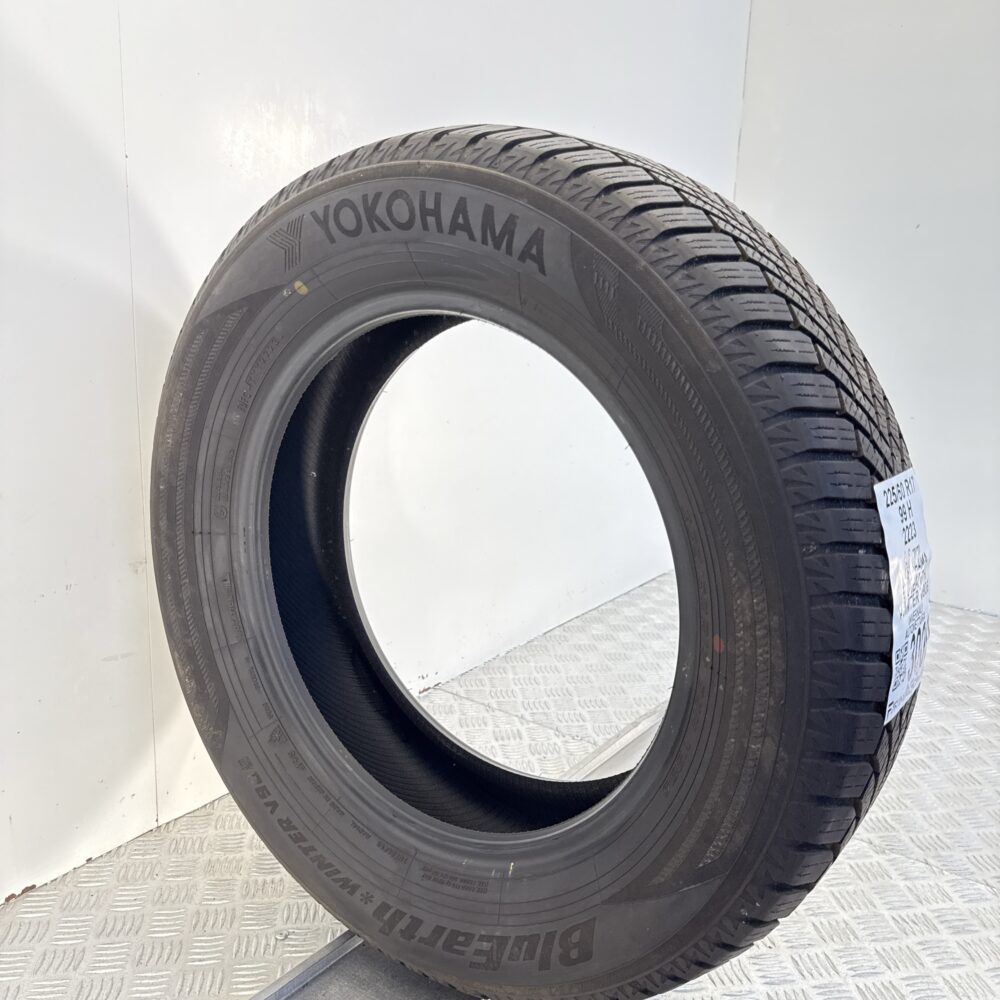 Gomma Usata 225 60 R17 99H Yokohama Bluearth Winter V906 93% Invernale - immagine 6
