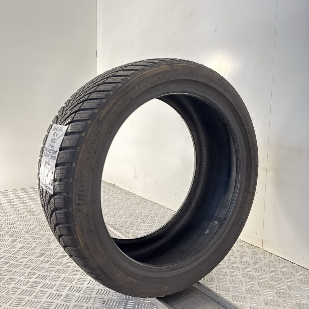Gomma Usata 235 40 R18 95V Bridgestone Blizzak LM005 86% Invernale - immagine 4