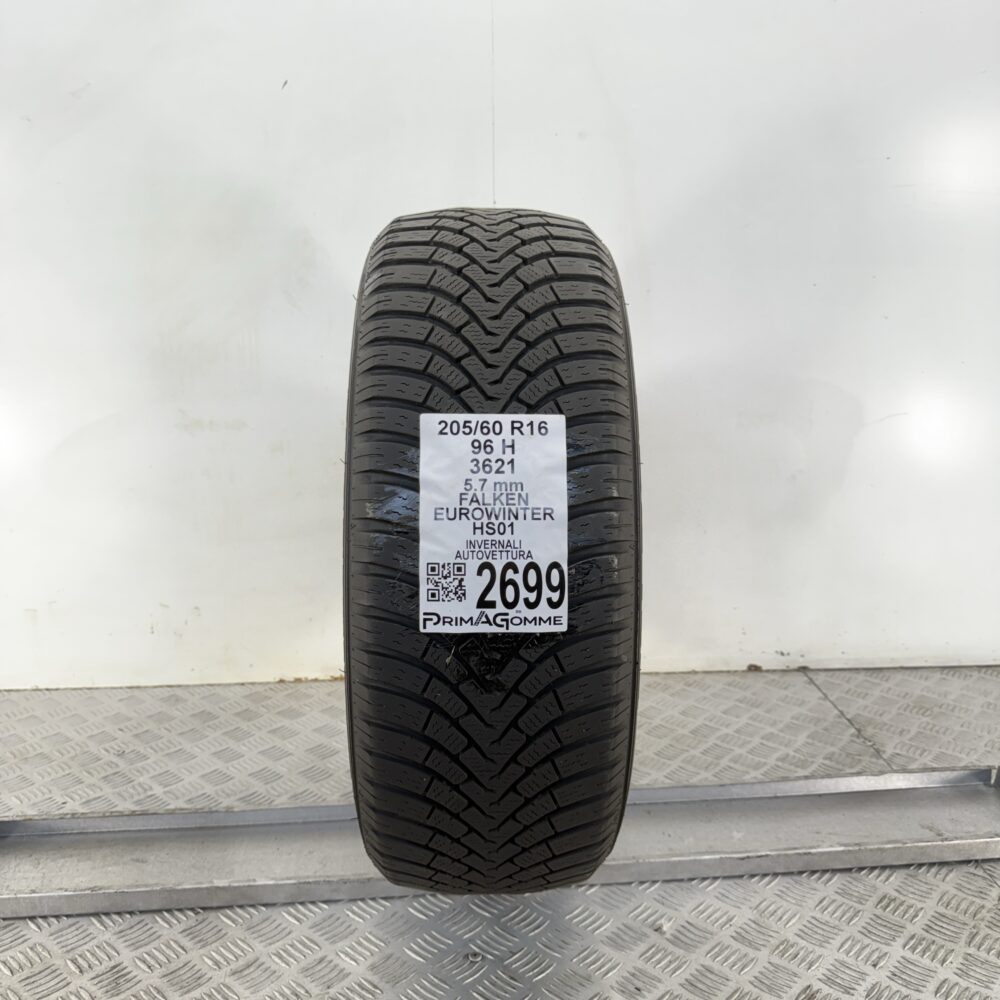 Gomma Usata 205 60 R16 96H Falken Eurowinter HS01 81% Invernale