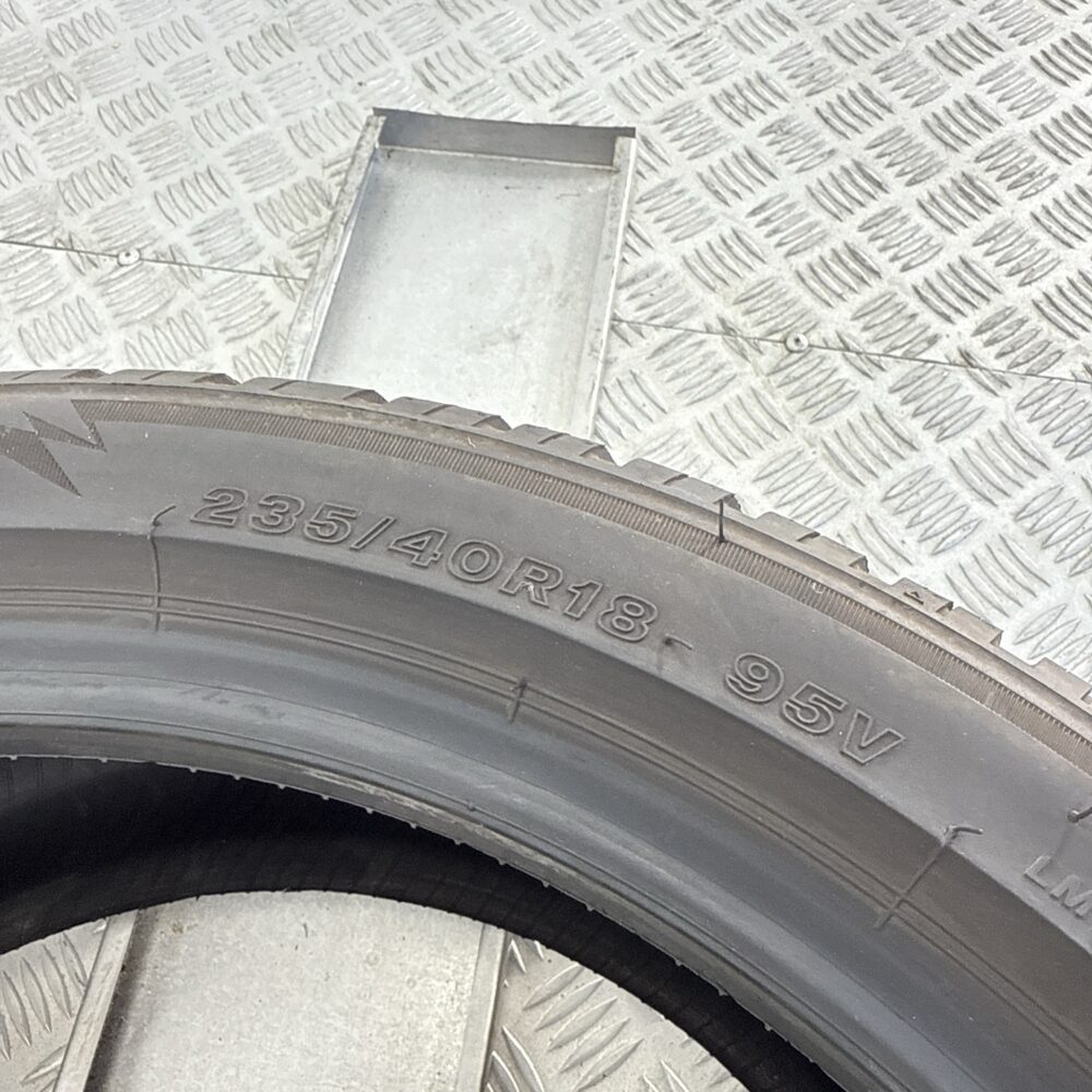 Gomma Usata 235 40 R18 95V Bridgestone Blizzak LM005 86% Invernale - immagine 8