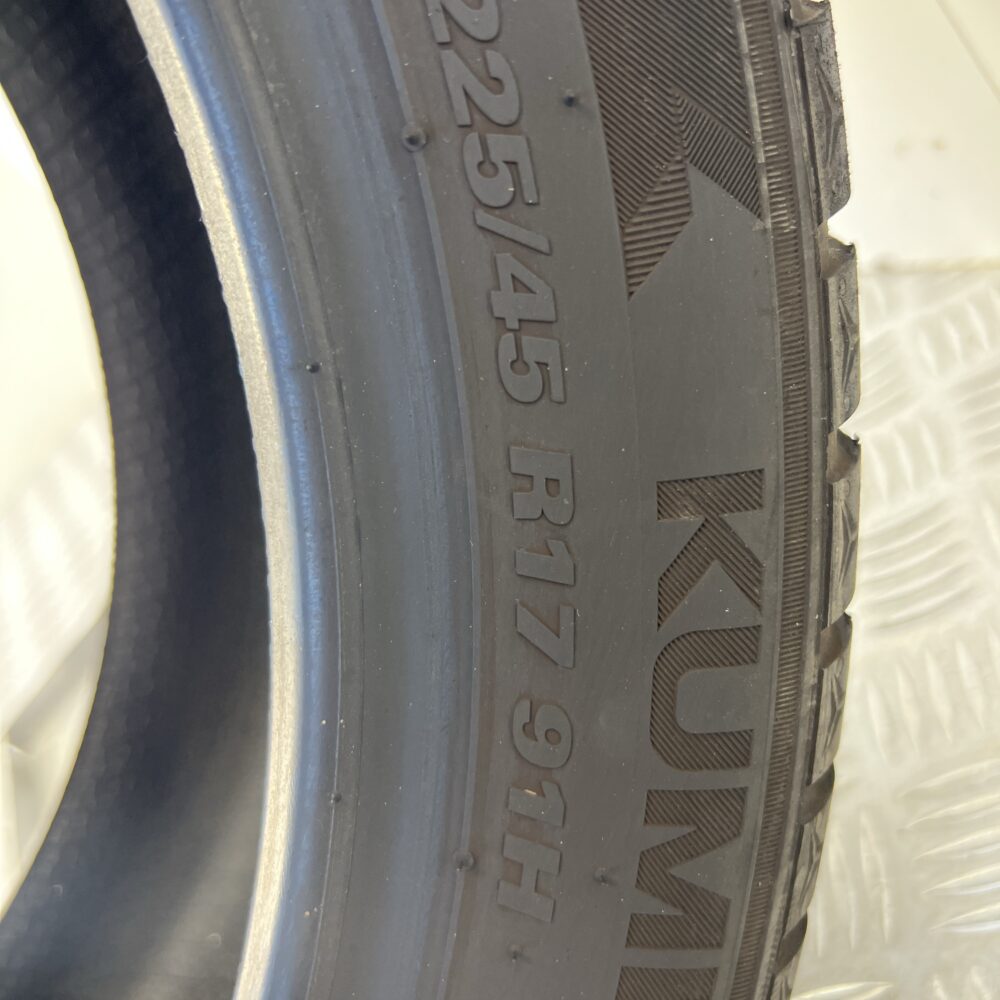 Gomma Usata 225 45 R17 91H Kumho Winter Craft WP52 94% Invernale - immagine 7