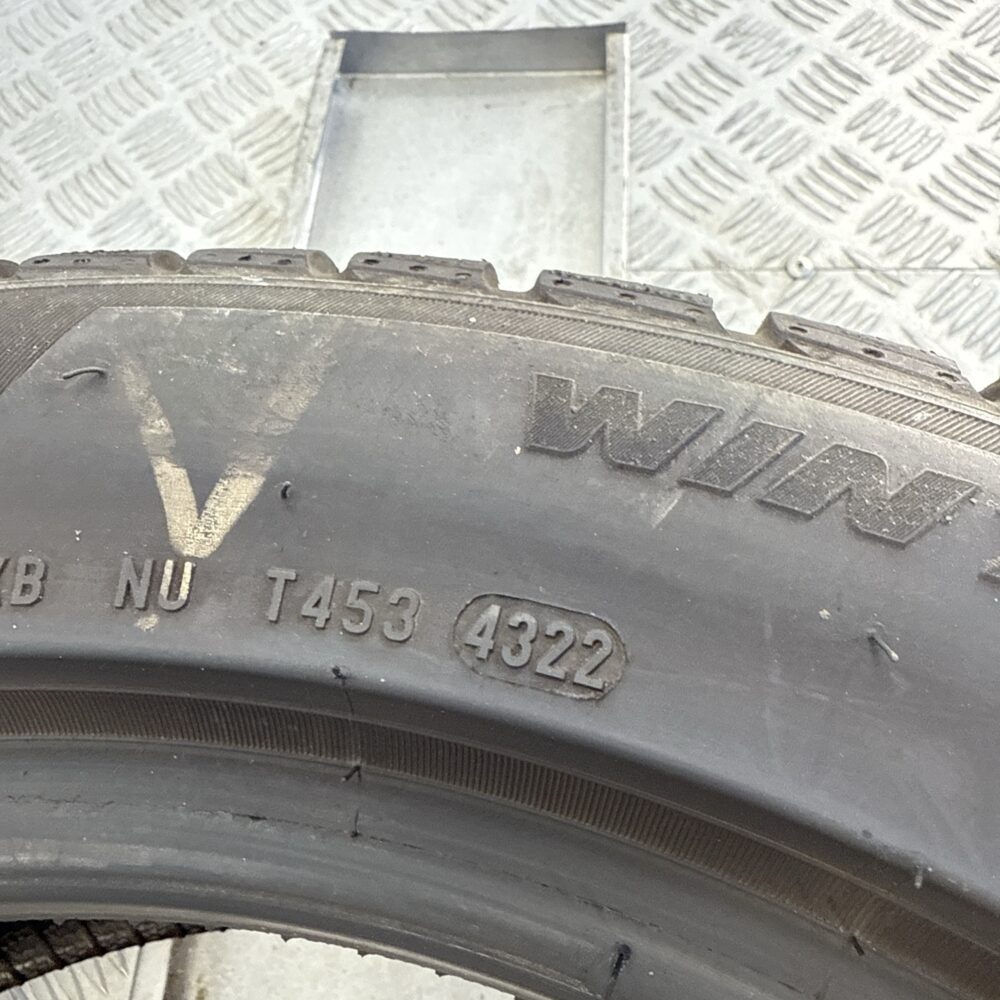 Gomma Usata 225 50 R17 98H Pirelli Sottozero 3 89% Invernale - immagine 9