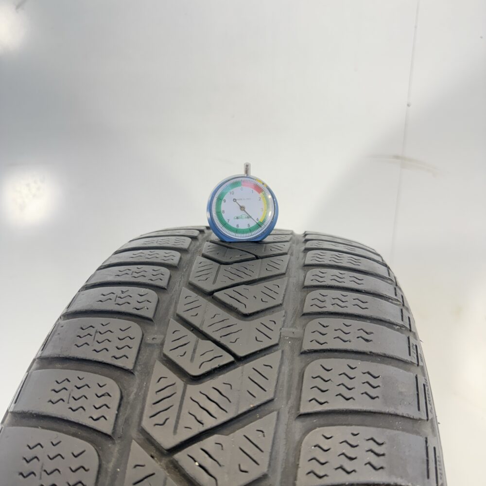 Gomma Usata 225 40 R18 92V Pirelli Sottozero 3 Invernale - immagine 2