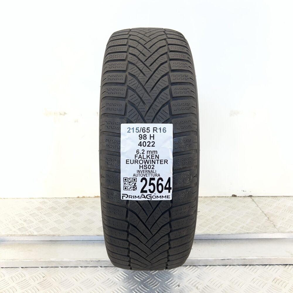 Gomma Usata 215 65 R16 98H Falken Eurowinter HS02 89% Invernale