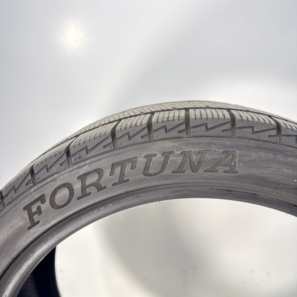 Gomma Usata 235 40 R19 96V XL Fortuna Gowin Uhp 3 Invernale - immagine 8
