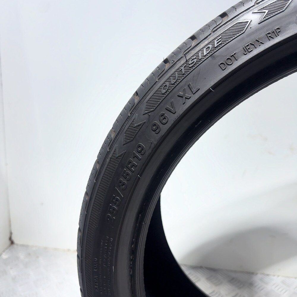 Gomme Usate 255 35 R19 96V XL Imperial Ice-Plus S210 77% Invernali - immagine 10