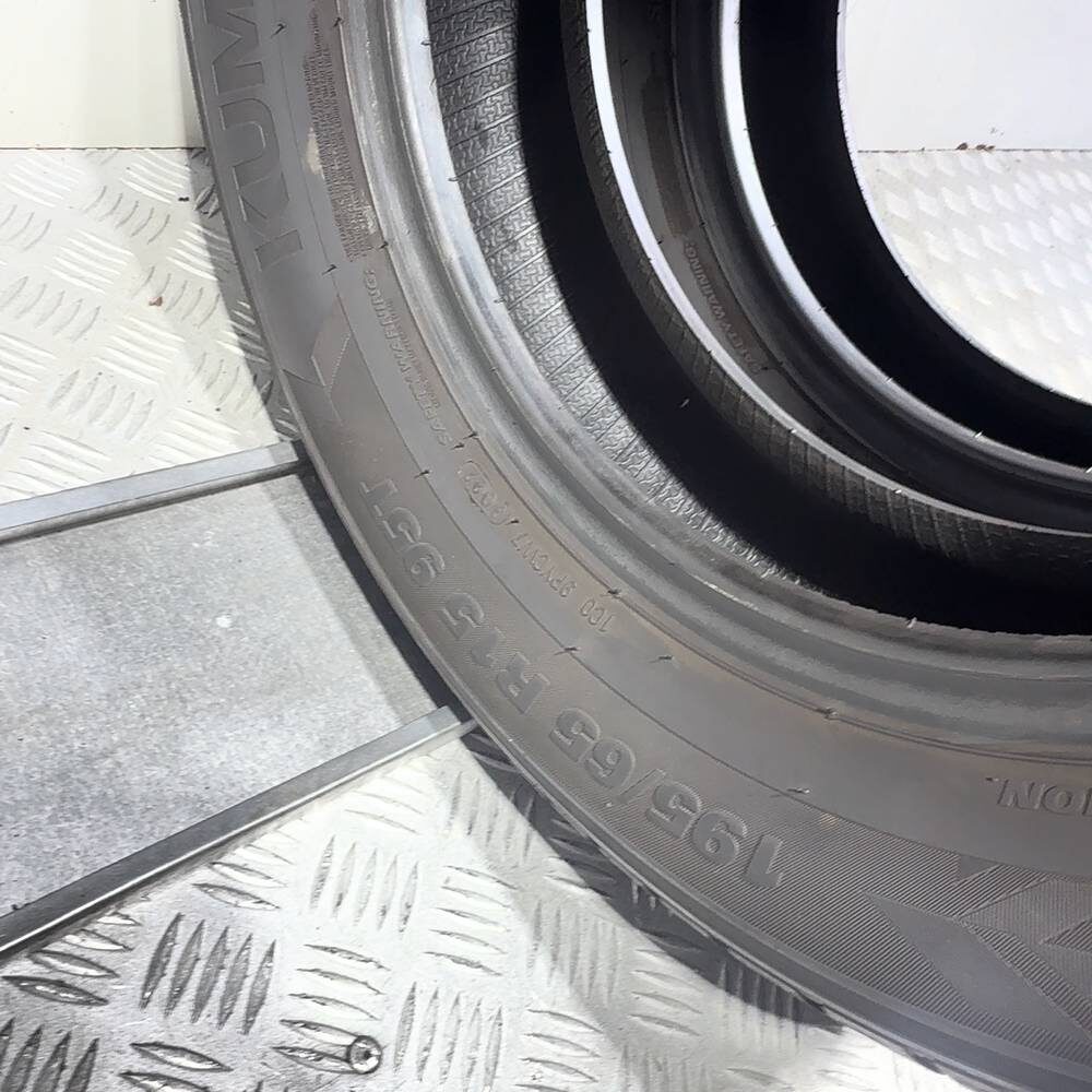 Gomme Usate 195 65 R15 95T Kumho Wintercraft WP52 98% Invernali - immagine 16