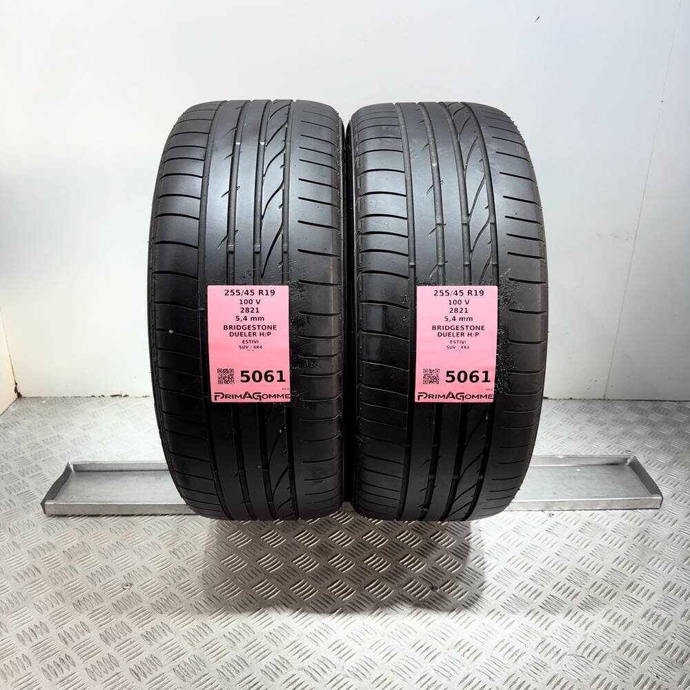 Gomme Usate 255 45 R19 100V Bridgestone Dueler H/P 77% Estive