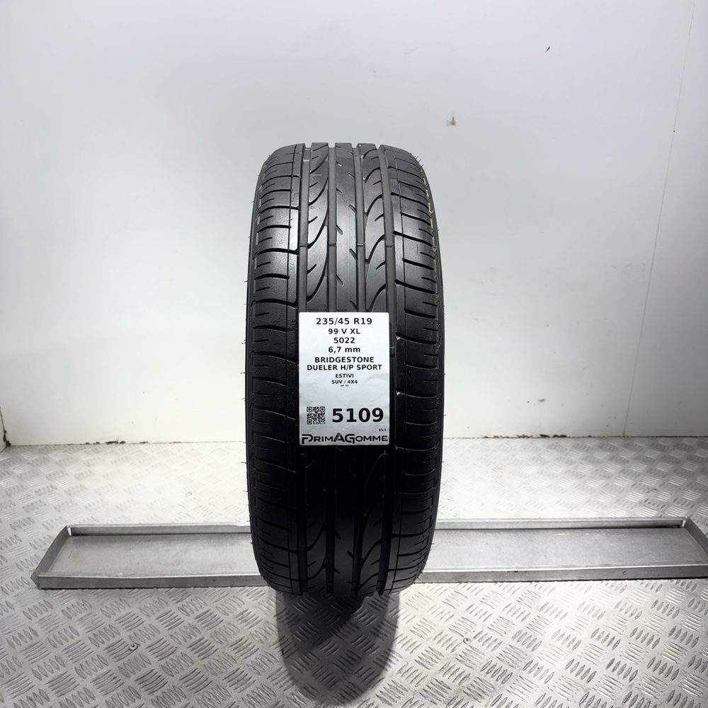 Gomma Usata 235 45 R19 99V XL Bridgestone Dueler H/P Sport 96% Estivo