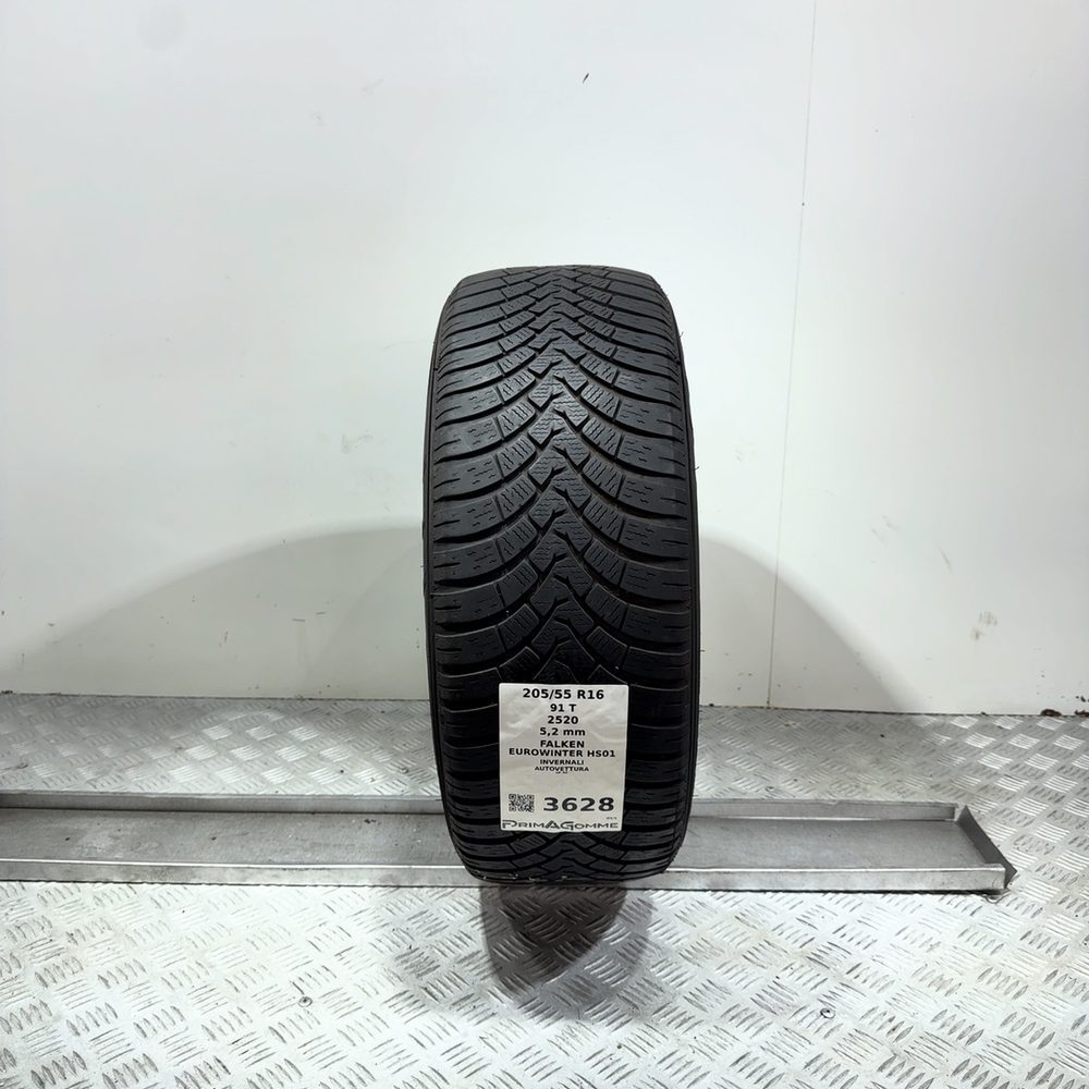 Gomma Usata 205 55 R16 91T Falken Eurowinter HS01 74% Invernale