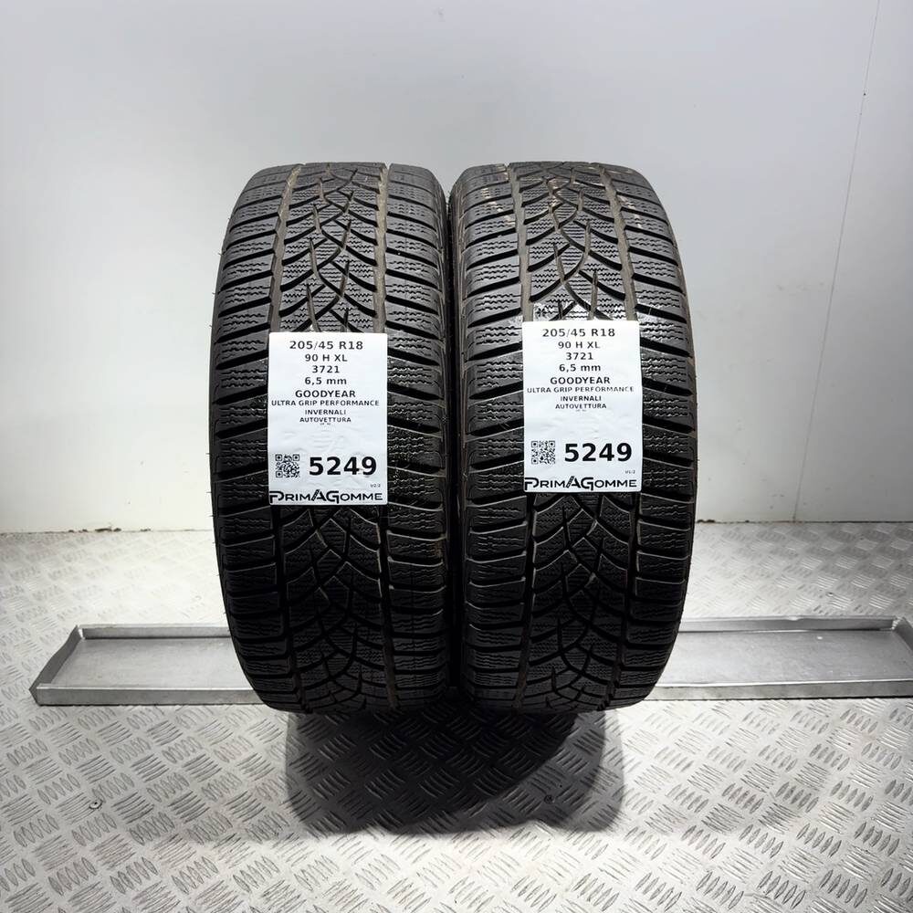 Gomme Usate 205 45 R18 90H XL Goodyear Ultra Grip Performance 93% Invernali