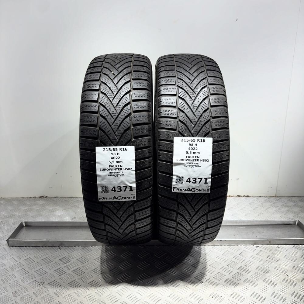Gomme Usate 215 65 R16 98H Falken Eurowinter HS02 79% Invernali