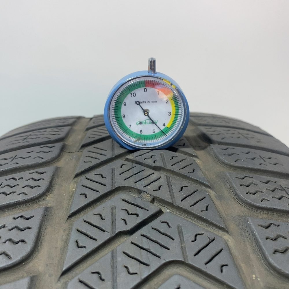 Gomma Usata 245 40 R19 94V Pirelli Sottozero 3 Invernale - immagine 2