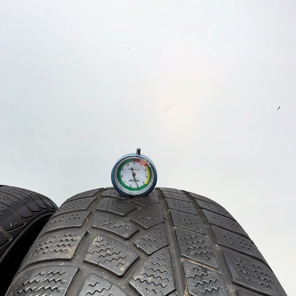 Gomme Usate 235 65 R17 104H Continental 4X4 Wintercontact 71% Invernali - immagine 2