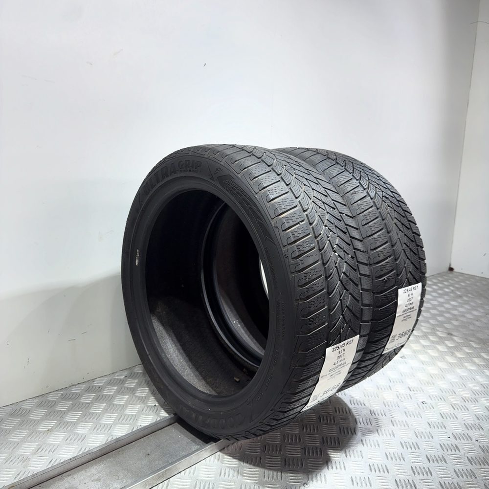 Gomme Usate 225 45 R17 91H Goodyear Ultra Grip Performance Gen-1 Invernali - immagine 5