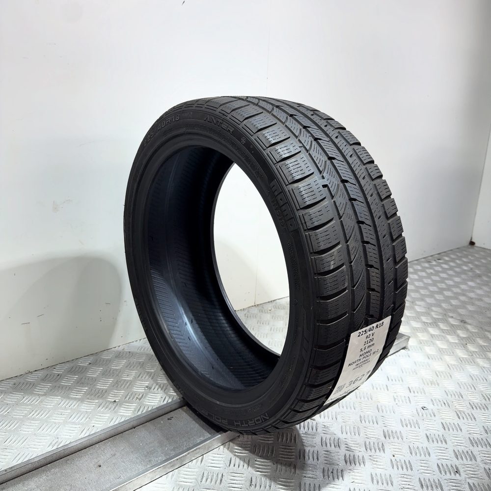 Gomma Usata 225 40 R18 92V XL Momo North Pole W-2 80% Invernale - immagine 5