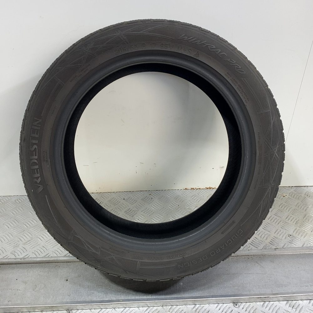 Gomma Usata 205 55 R17 95V XL Vredestein Wintrac Pro Invernale - immagine 6