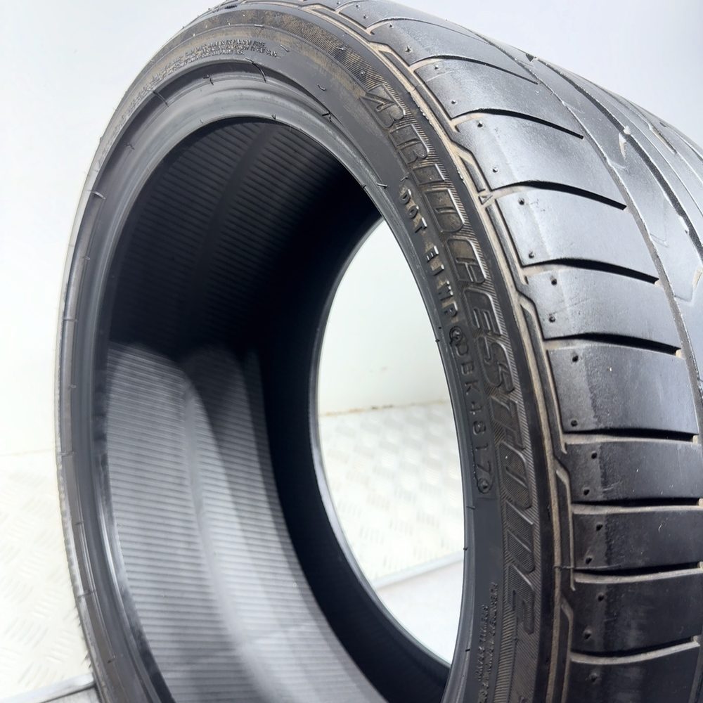 Gomma Usata 305 30 ZR19 102Y XL Bridgestone Potenza RE050A 73% Estivo - immagine 6