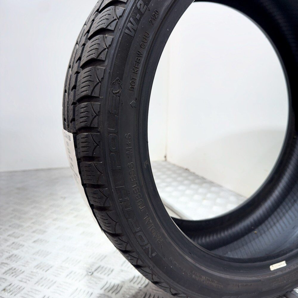 Gomma Usata 225 40 R18 92V XL Momo North Pole W-2 80% Invernale - immagine 6